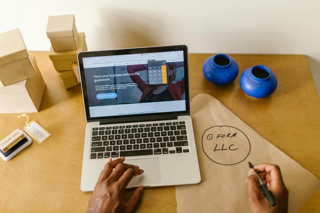 Ventajas y desventajas del comercio electrónico (e-commerce)